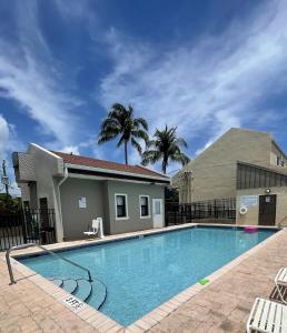 La alberca dentro o cerca de Perfect Stay In Key Largo