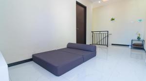 Area tempat duduk di Villa Woody with Private Pool & Rooftop