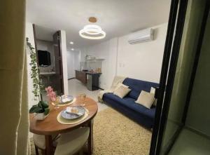 Μια τηλεόραση ή/και κέντρο ψυχαγωγίας στο Dpto 36 - Fino y Elegante Dpto en Equipetrol
