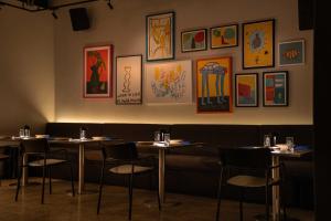 Galeriebild der Unterkunft The StandardX, Bangkok Phra Arthit in Bangkok