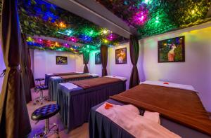 Postel nebo postele na pokoji v ubytování Babylon Premium Hotel & Spa