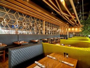 Sandman Signature Plano-Frisco Hotel餐厅或其他用餐的地方