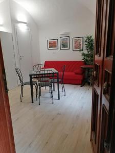 Χώρος καθιστικού στο Camera Botanica
