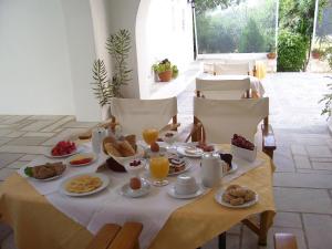Opcions d'esmorzar disponibles a Roussos Beach Hotel