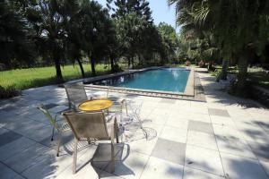 Bazén v ubytování Katumbiri Resort nebo v jeho okolí