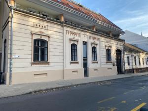 Fotografie z fotogalerie ubytování Z8 Prémium Apartman v destinaci Kaposvár