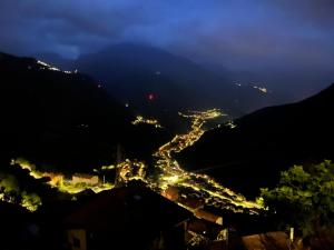 Imagem da galeria de Sorriso e La Sua Stanza Del Fieno em Berzo