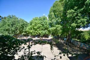 Taman di luar Balard