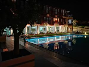 Bazén v ubytovaní Hotel Herbeira alebo v jeho blízkosti