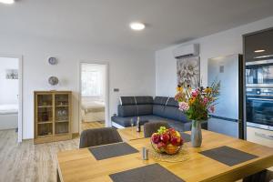 Kuchyň nebo kuchyňský kout v ubytování Apartmány U Betléma