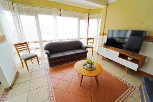 Et tv og/eller underholdning på Departamento amplio y equipado - Roca 2