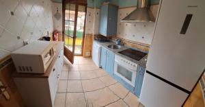Zdjęcie z galerii obiektu Villa Luisa Apartment w mieście Somo