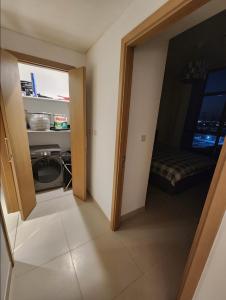 Shared Apartment In Dubai Hills的厨房或小厨房