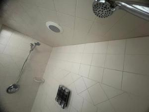 a bathroom with a shower with at Peaceful Florida Studio in Lakeland +26 photos