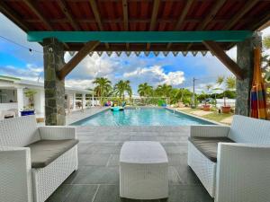 Πισίνα στο ή κοντά στο Magnifique Villa avec Piscine et mer