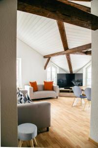 Μια τηλεόραση ή/και κέντρο ψυχαγωγίας στο Nimbuzzz Apartments