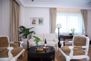 Posezení v ubytování La Sapinette Hotel Dalat