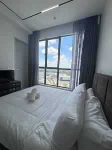 Postel nebo postele na pokoji v ubytování Skytrees Comfort Room With Simple Design Concept