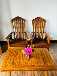 Posezení v ubytování Kadalla Cottage