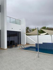 Bazén v ubytování Camellia chalet nebo v jeho okolí