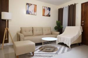 Posezení v ubytování Skyline Home Antipolo