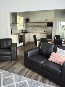 Fotografie z fotogalerie ubytování Timboon Retreat Newly renovated Sleeps 7 v destinaci Timboon
