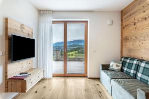 A television and/or entertainment centre at Residence Stefansdorf