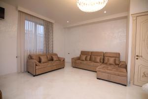 Louvre Luxury Collection Hotel的休息区