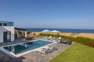 Bazén v ubytování Diana Seaside Villas nebo v jeho okolí