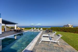 Bazén v ubytování Diana Seaside Villas nebo v jeho okolí