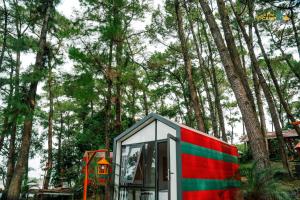 Gallery image of Trang An Golf and Resort in Lai Các
