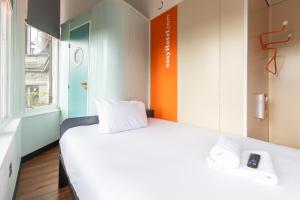 Voodi või voodid majutusasutuse easyHotel Edinburgh toas