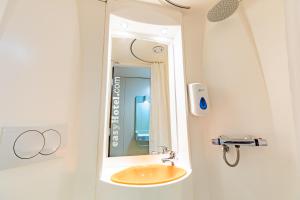 Vannituba majutusasutuses easyHotel Edinburgh