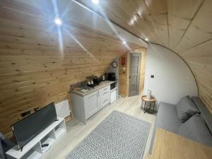 Köök või kööginurk majutusasutuses Tra na Mbó Glamping Pod