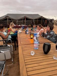 Afbeelding uit fotogalerij van AArabian Sand Camp Empty Quater Salalah Oman in Fasad +28 foto's