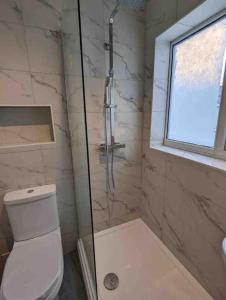 Vannituba majutusasutuses Whitstable Harbour - Superb 2 bed close to sea & town