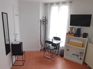 Kuchyň nebo kuchyňský kout v ubytování Chambre privée a Arcueil - Cachan