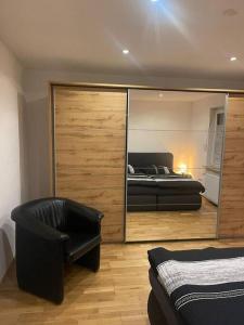 Postel nebo postele na pokoji v ubytování Schöne Anliegerwohnung + 5 fotografií