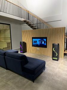 TV a/nebo společenská místnost v ubytování Verev Private House