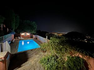 Bazén v ubytování Chambre d'hôtes A l'ancre marine de la Villa Rose nebo v jeho okolí