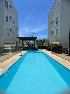 Swimmingpoolen hos eller tæt på Cobertura com vista mar