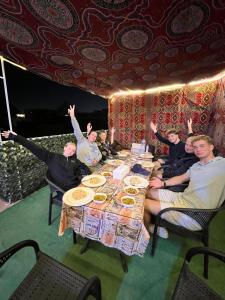 Hrana v oz. blizu Nočitve z zajtrkom
