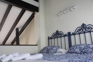 Ένα ή περισσότερα κρεβάτια σε δωμάτιο στο TEJADILLA Casita Rural Cerca de Sevilla con Chimenea +38 φωτογραφίες