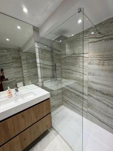 Phòng tắm tại Infante Home +33 ảnh