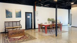 Posezení v ubytování Larkin Bungalow Homestay