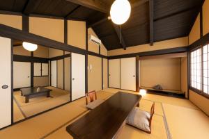 Foto dalla galleria di Natural Hot Spring Inn Choseian - 長生庵 - a Shirahama