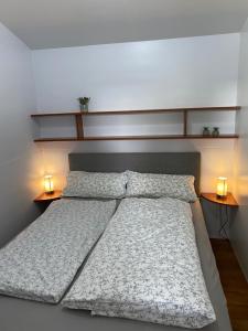 Katil atau katil-katil dalam bilik di Chalet-Mobilehome mit Pool +24 gambar