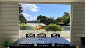 Μπαλκόνι ή βεράντα στο Surfside One Unit 1