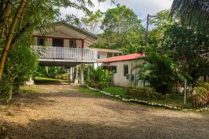 Zahrada ubytování Cuatro Vientos Lodge & Apartments - Mal País, Costa Rica