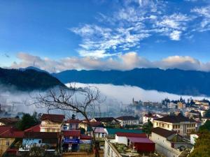 Paisaje cerca de este hotel 70 fotos más